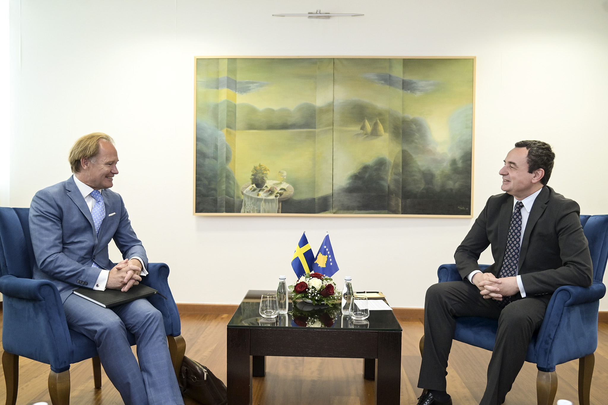Kurti sa ambasadorom Švedske na Kosovu: Članstvo Kosova u NATO ostaje cilj KosovaKurti i ambasador Švedske na Kosovu