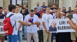 Protest u Skoplju, traže oslobađanje bivšeg pripadnika OVK Bljerim ramadani OVK Protest Skoplje