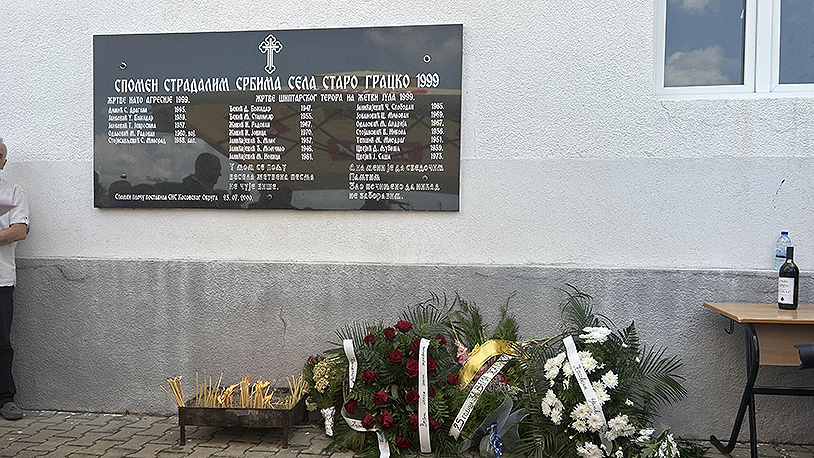 Parastosom u centru Starog Gracka obeležena 25 godišnjica od ubistva 14 srpskih žetelacaStaro Gracko