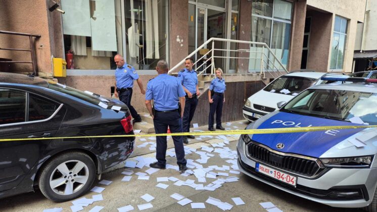 Akcija zatvaranja po&scaron;te Srbije u Po&scaron;ta Srbije Glavna po&scaron;ta Mitrovica