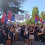Održan protest u severnom delu Mitrovice: „Na mostu smo opstanak branili, sad branimo nestanak!“ Most na Ibru / Protest