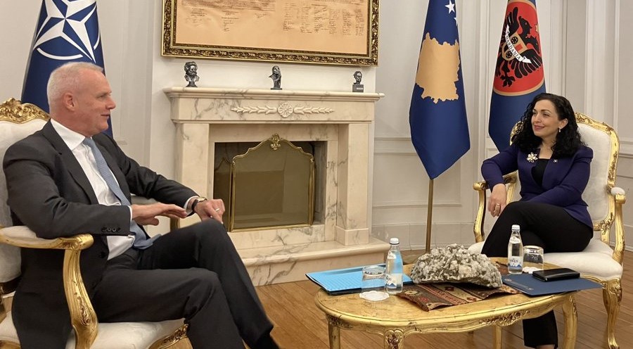 Ruge: Odluke moraju da se donose kroz dijalog; Osmani: Kosovo spremno da doprinese u odbrani zajedničkih vrednosti mira