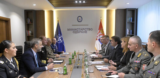 Admiral Stjuart Monš Ministar Bratislav Gašić