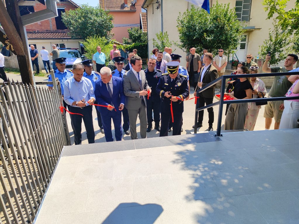 Kurti i Svečlja otvorili ekspozituru policije u SočaniciKurti i Svečlja u Sočanici
