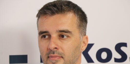 Manojlović iz Mitrovice: Srbi da pronađu