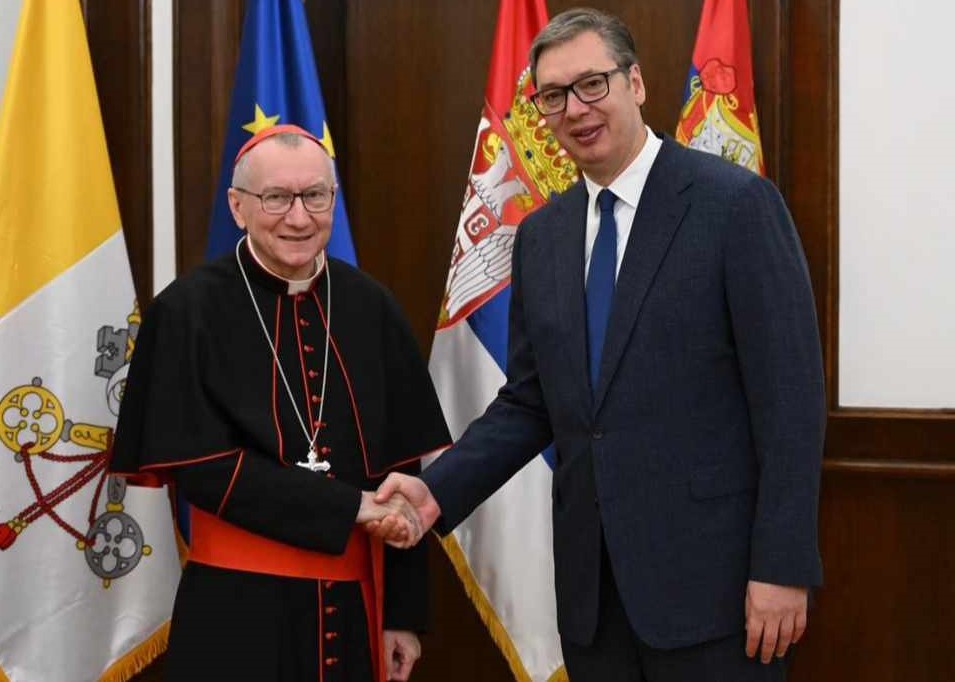 Vučić sa kardinalom Parolinom o položaju Srba, verskog i kulturnog nasleđa na KosovuVučić sa državnim sekretarom Vatikana