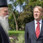 Orav u manastiru Gračanica razgovarao sa vladikom Teodosijem o promociji mira i tolerancije Orav sa vladikom Teodosijem