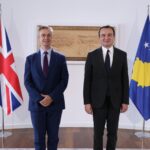 Kosovski premijer sa britanskim ambasadorom – Kurti o bilateralnim odnosima, Hargrivs o zabrinutosti zbog akcije na Severu Britanski ambasador i kosovski premijer