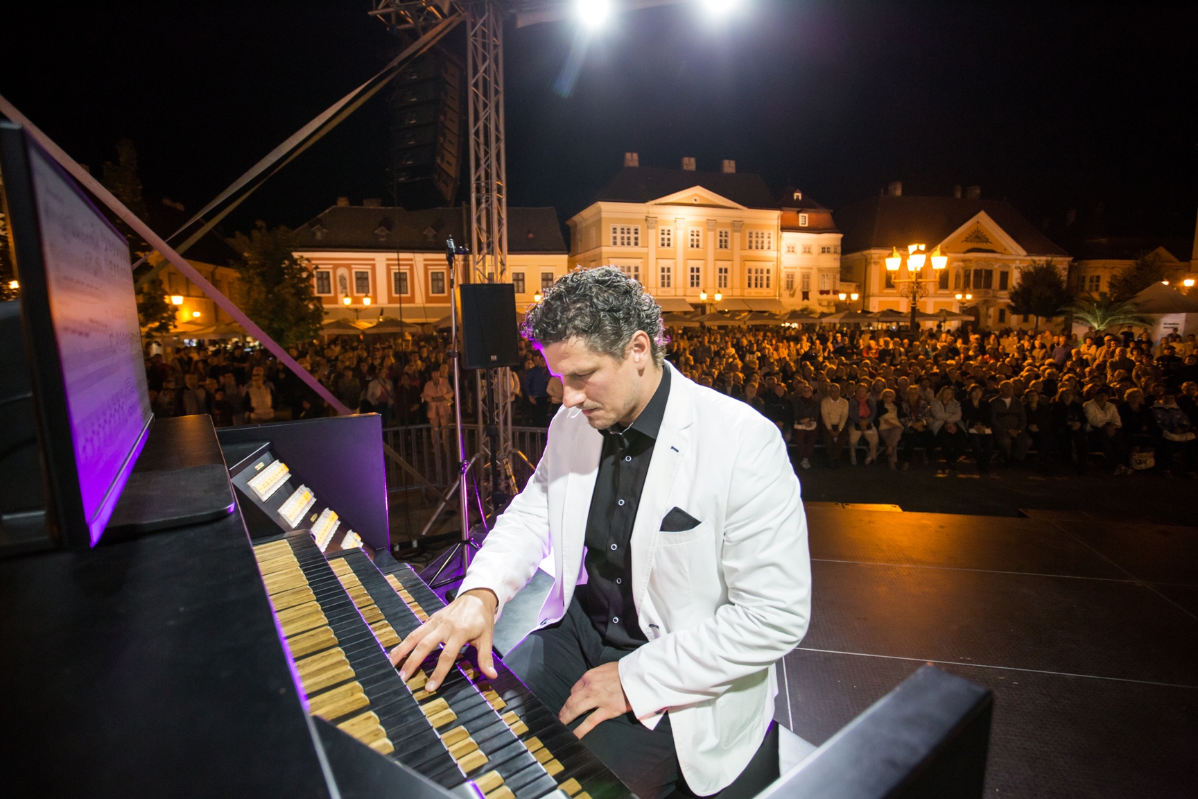 Večeras koncert mađarskog orguljaša Gergelji Rakeša u GračaniciKoncert Gračanica