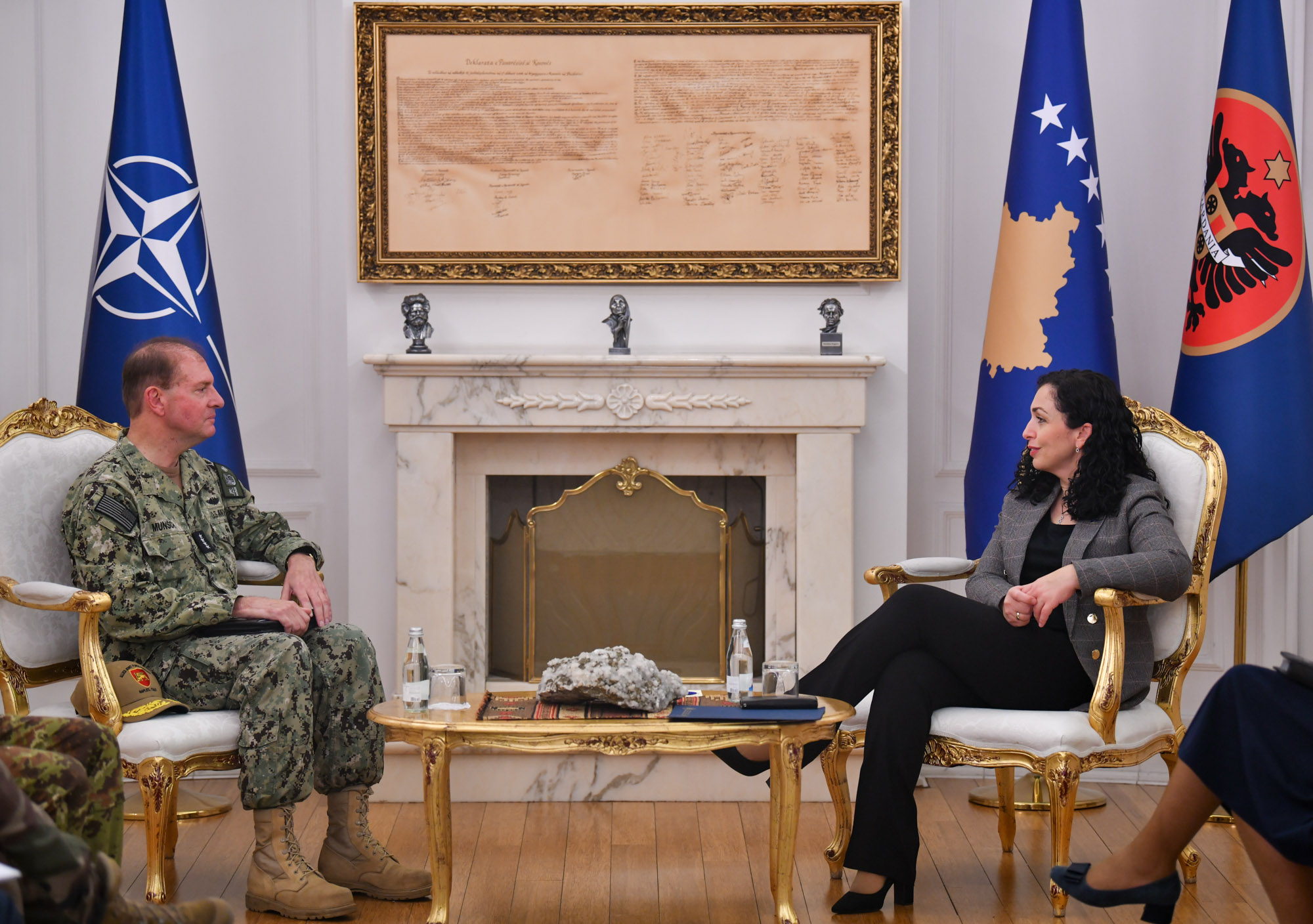 Manč i Baurdani na sastanku sa Osmani: Kosovo ostaje posvećeno saradnji sa NATO-om