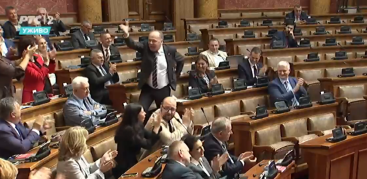 Narodni poslanik Dušan Radosavljević