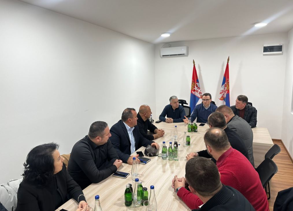 FOTO: Petar Petković i Srpska lista/Nalog X