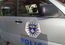 Dve osobe izbodene u Južnoj Mitrovici, povređen i policajac – osumnjičeni uhapšen Kosovska policija