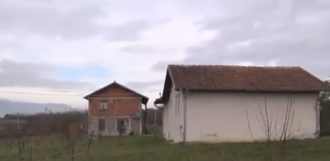 Petku Miletiću iz sela Opraške kod Istoka ukraden motokultivator
