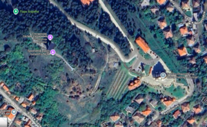 Nestao toponim „UÇK“ između gradskog hrama „UÇK“ UČK toponim Severna Mitrovica
