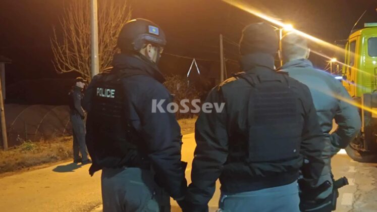 FOTO: Nesreća, sletela blinda Kosovske policije u Grabovcu/KoSSev