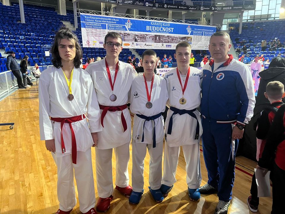 Karatisti iz Kosovske Mitrovice briljirali na turniru u Podgorici: Dva zlata, srebro i dve bronze