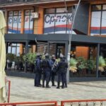 EO: „Srpska lista provocira tokom kampanje, organizuje događaj sa proruskom pevačicom koja promoviše narativ o srpskom genocidu“ Pojačane snage KP i danas Kosovska policija Severna Mitrovica