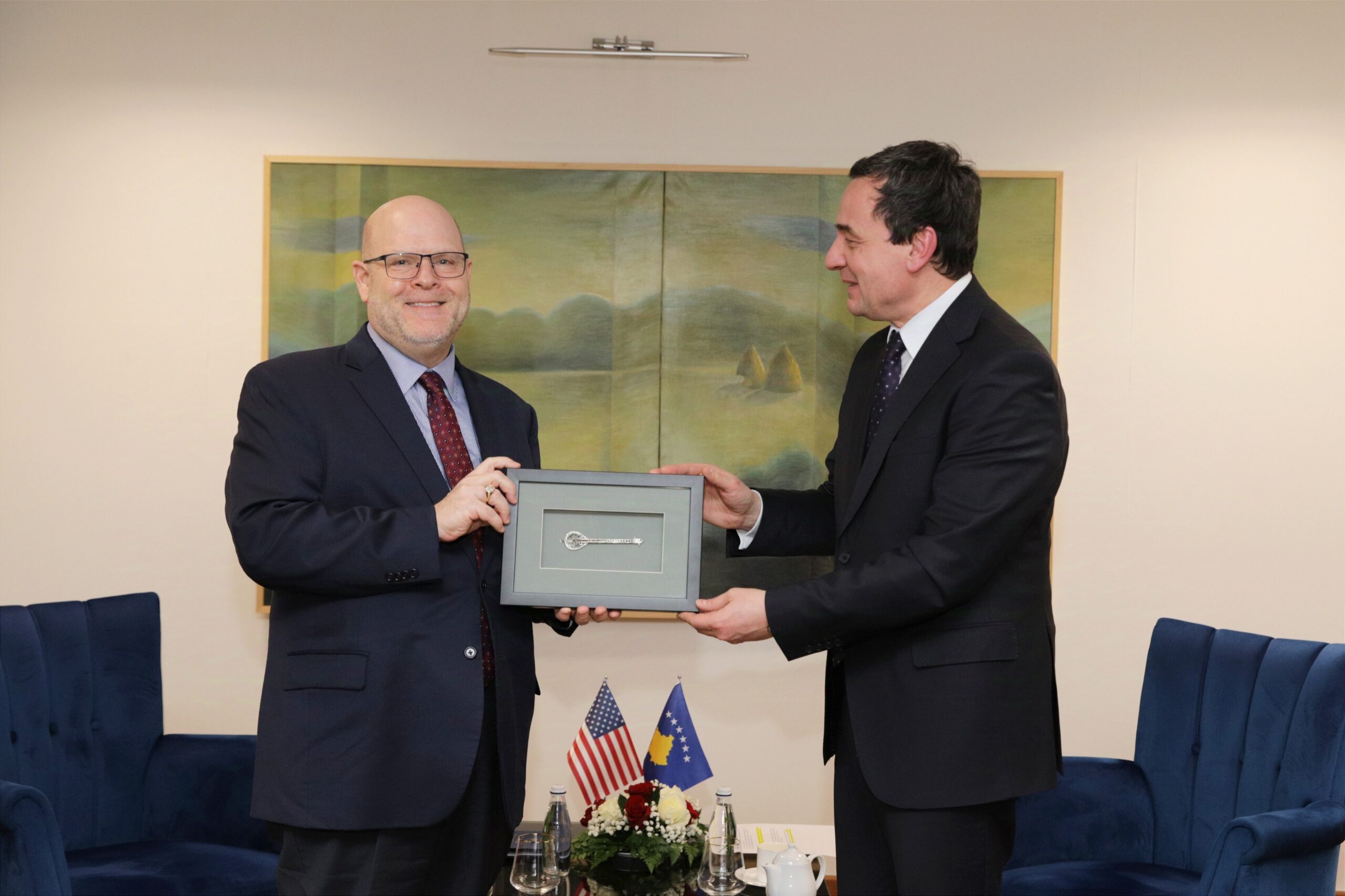 Hovenijer na oproštajnom sastanku sa Kurtijem: SAD se zalaže da Kosovo zauzme mesto u EU koje mu pripada