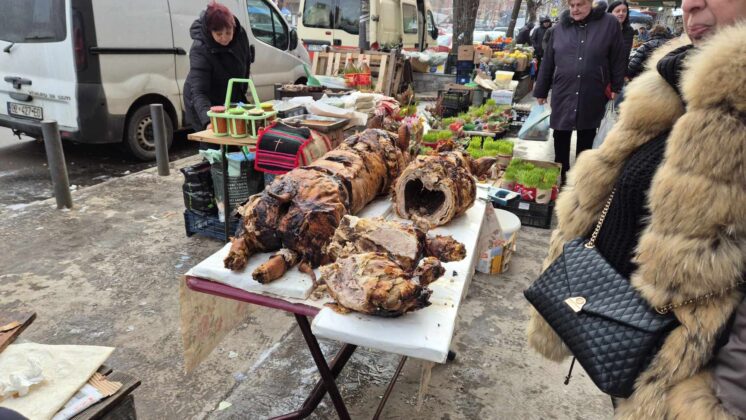 Božićna pijaca Mitrovica