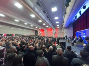 Aljbin Kurti Južna Mitrovica
