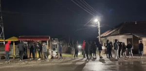 Radio Goraždevac: Građani se okupili pa razišli, pušten Zlatičanin; SL: "Priveden zbog istine koju svi znamo"