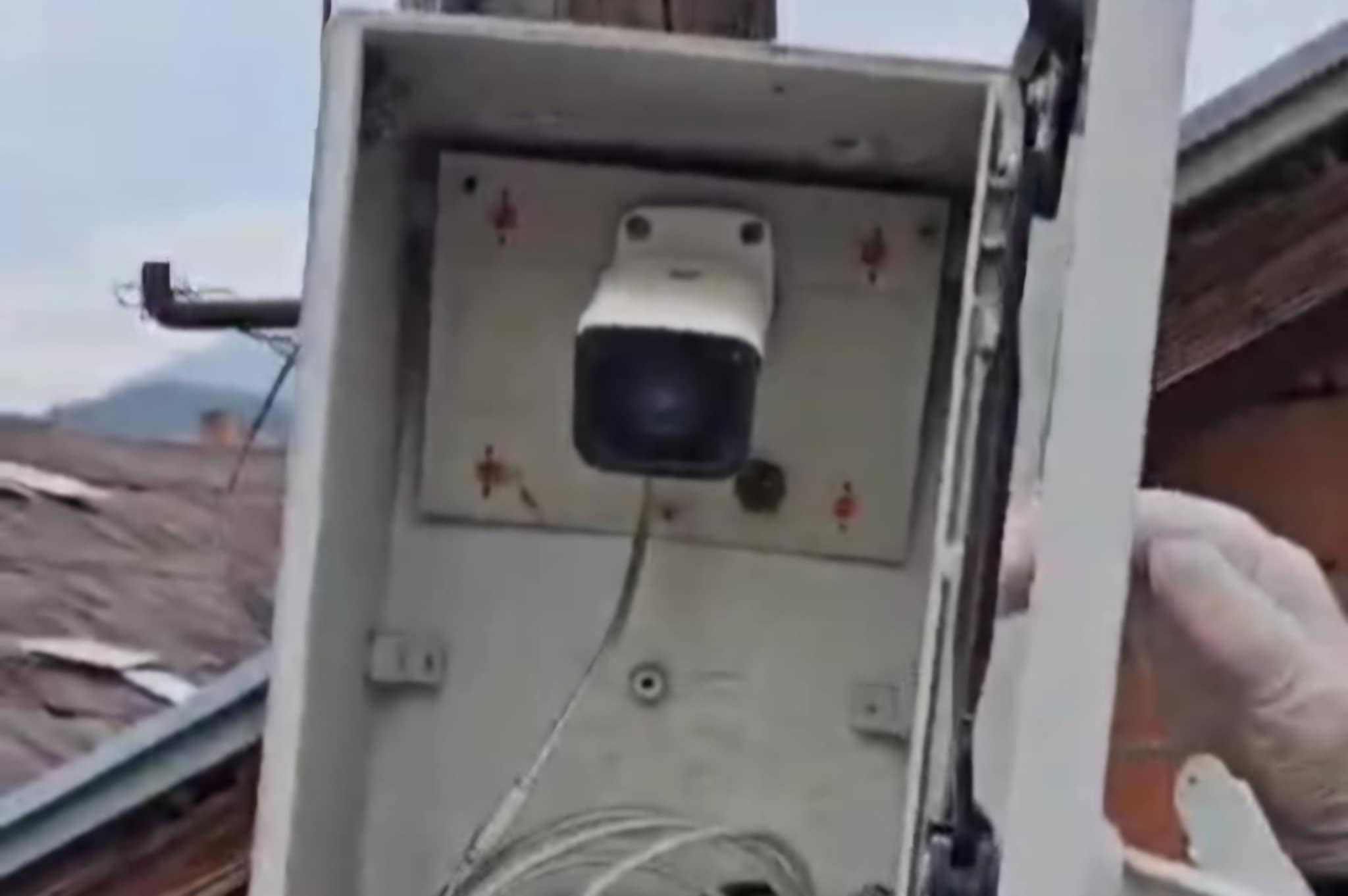 Hidden Camera Found on Utility Pole in Leposavic