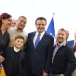 Prvi putnici iz BiH, samo s ličnom kartom, ušli na Kosovo, dočekali ih Kurti i Redžepi FOTO: Aljbin Kurti