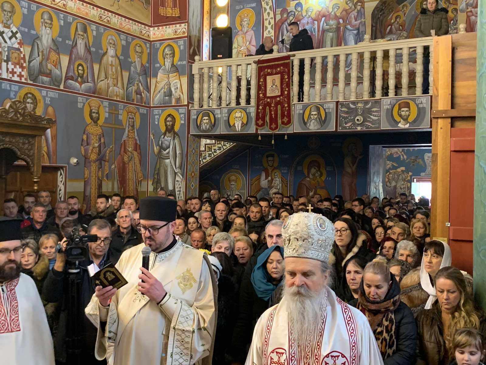 FOTO: ERP KiM, Vladika Teodosije u hramu Sv. Dimitrija