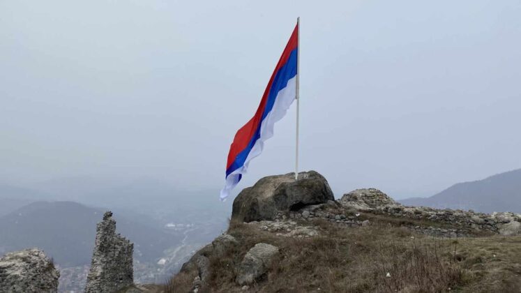 Zvečan Zastava
