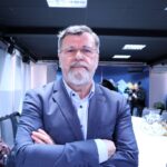 Matić: Napali su me ispred skupštine, na mestu koje bi trebalo da bude simbol demokratije, zlo se preselilo u centar Beograda Veran Matić: Nestaje novinarstvo kakvo poznajemo Veran Matić