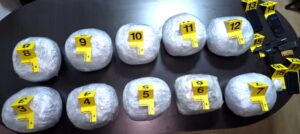 Dve osobe uhvaćene sa oko 12 kg marihuane, tužilaštvo traži 30 dana pritvora