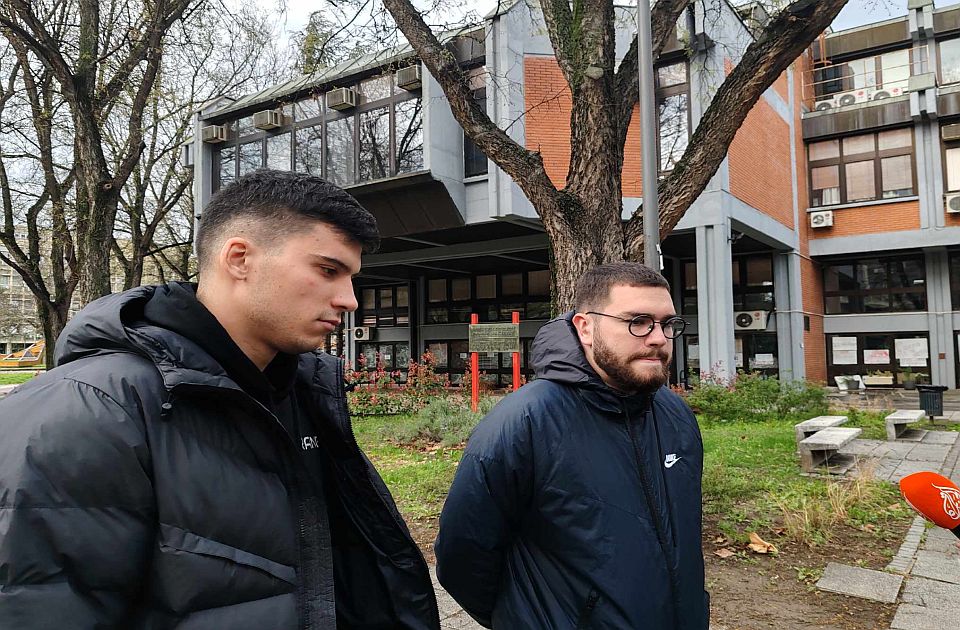 U Novom Sadu pretučena četiri studenta: Jednom je slomljena vilica