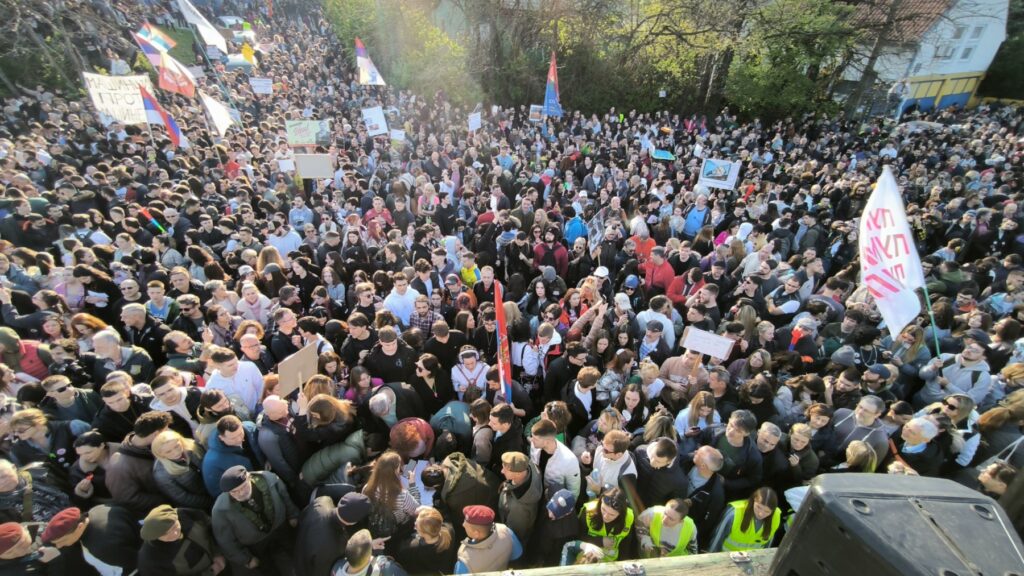 Bob Geldof, osnivač Live Aida, podržao studentske proteste u Srbiji