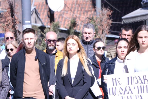15 minuta ti&scaron;ine Kosovska Mitrovica