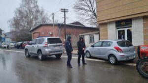 Inspekcija u "Tri Šešira"; Vlasnik Opštinska inspekcija u rutinskoj kontroli lokala u Severnoj Mitrovicoj