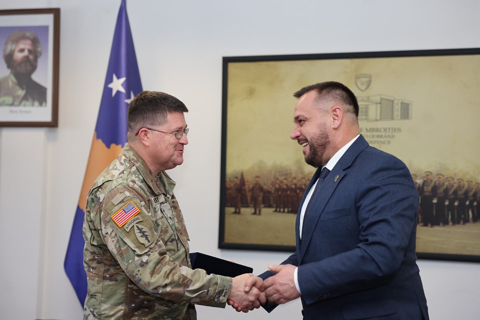 Maćedonci sa američkim general-majorom: SAD strateški partner u razvoju odbrambene industrije