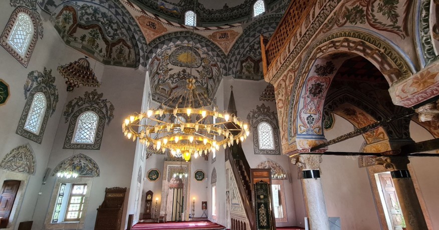 Muslimani danas proslavljaju Ramazanski bajram, stižu čestitke, u senci rata na Bliskom Istoku