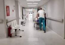 Pacijenti primorani da sami kupuju hirurške setove i lekove zbog nestašice u bolnici u Prištini