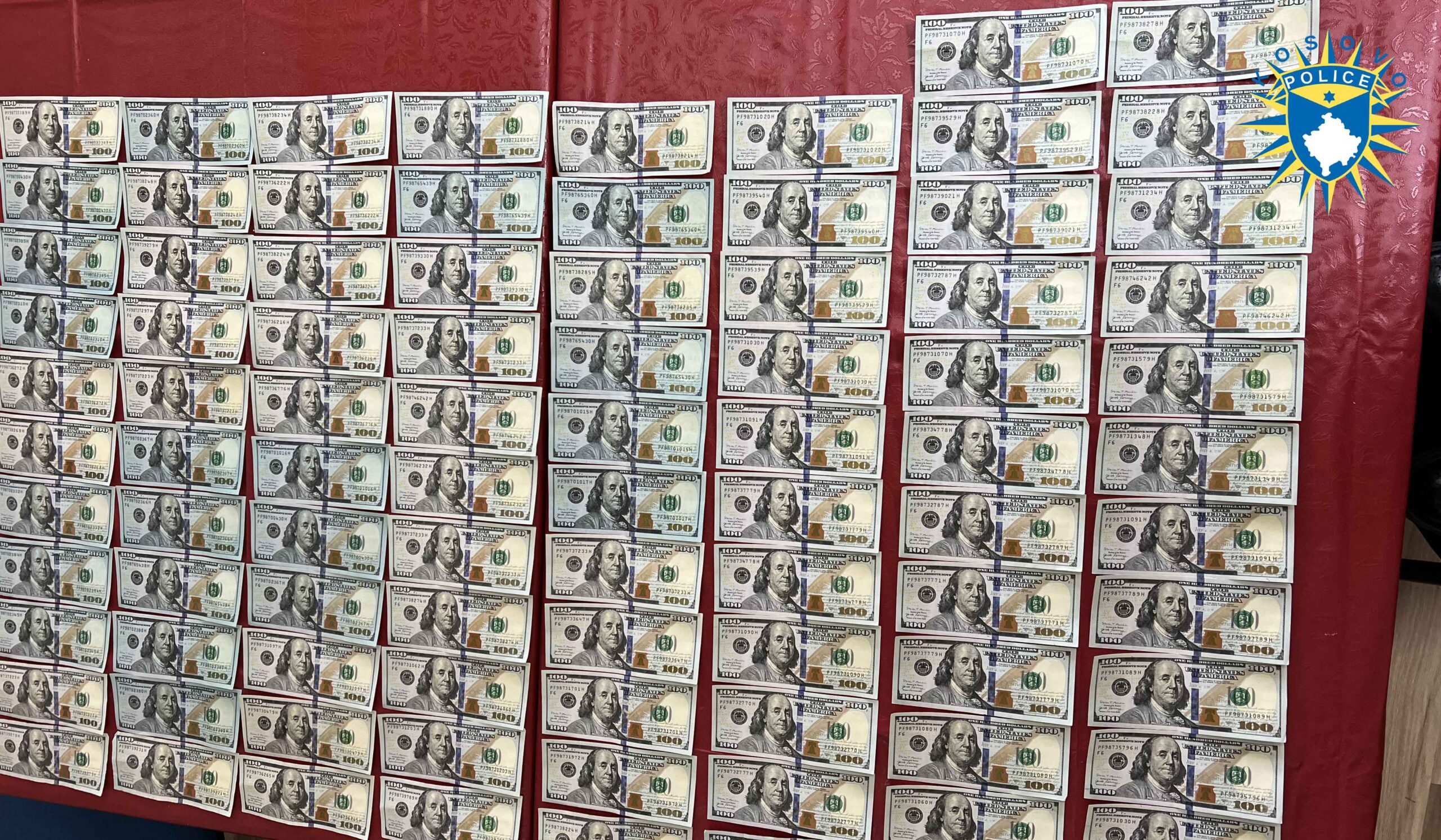 Peć: Pokušao da isplati dug lažnim američkim dolarima