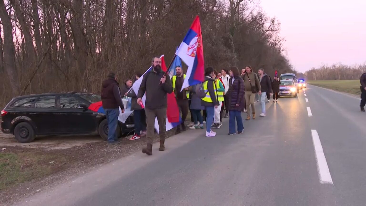 Studentske blokade i danas, štafetno pešačenje prosvetara i humanitarna pomoć za dvoje povređenih u padu nadstrešnice