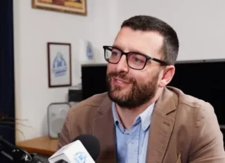 Građani okruženi dezinformacijama: Umesto da razvijamo kritičku svest, decu podučavamo kako da se adaptiraju na sistem