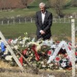 Tači pušten da na Kosovu poseti očev grob, pa se vraća u Hag