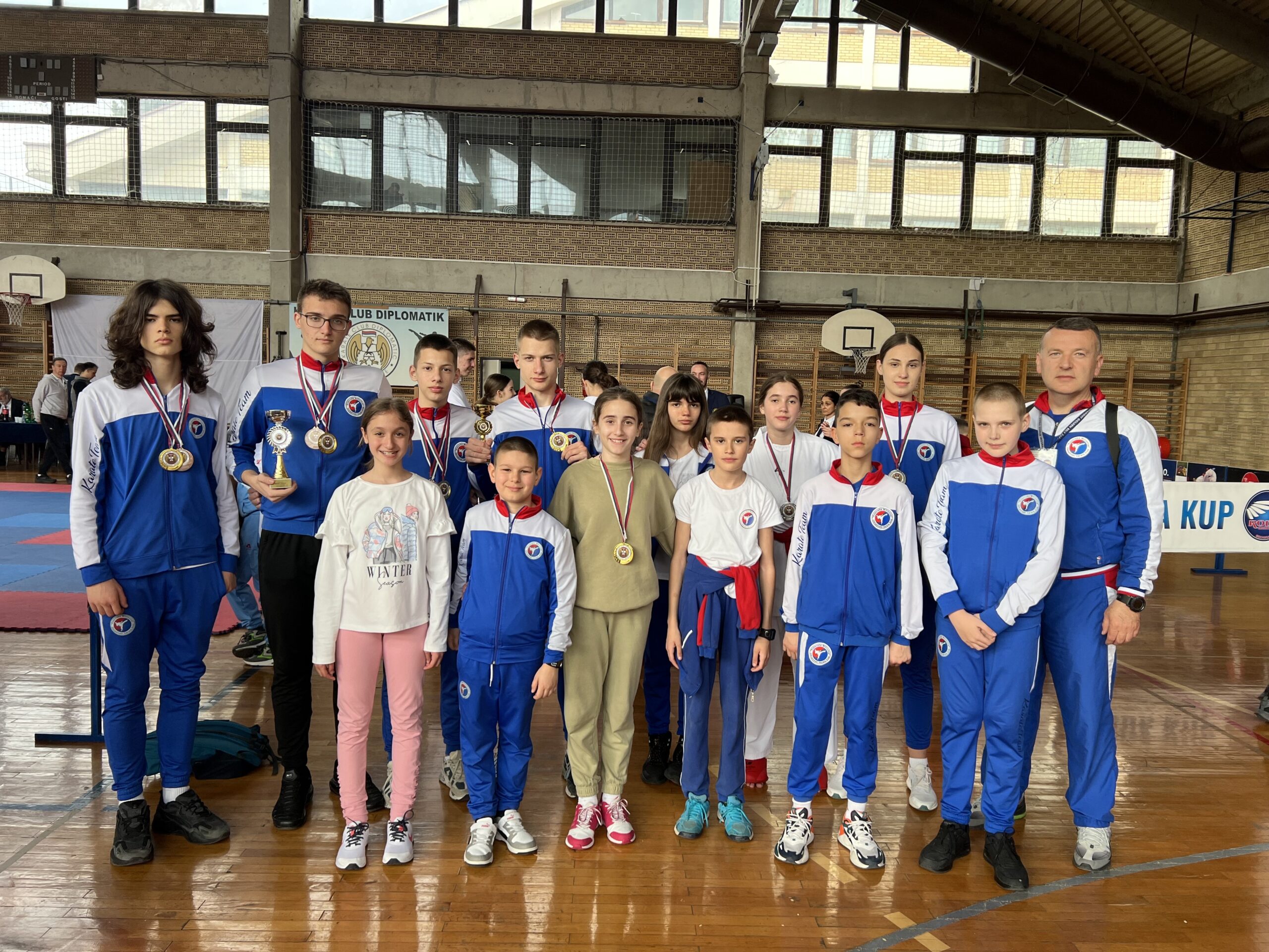 Karatisti Kosovske Mitrovice osvojili osam medalja u Sopotu