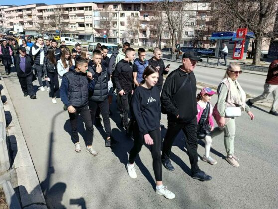 Protest mitrovica građani