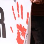 Srpska lista u kampanji na fakultetu, studenti: Kršenje autonomije poslednje srpske institucije radi samopromocije izdajnika Vox pop: Mitrovčani o studentima crvene šake krvave ruke studenti protest