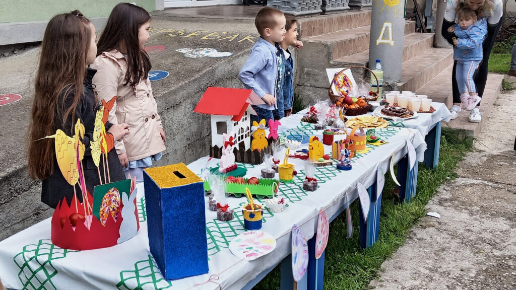 Održan Uskršnji bazar u OŠ “Miladin Mitić”u Lapljem selu: Humanost i zajedništvo na delu
