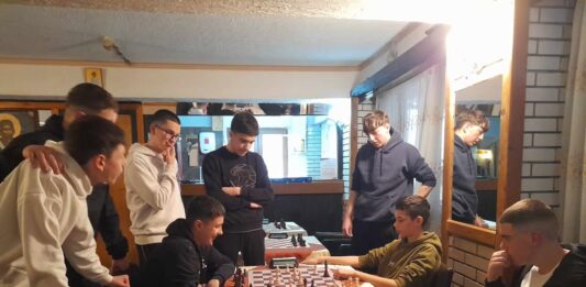 FOTO: Šahisti Štrpca/ Chess Strpce Brezovica
