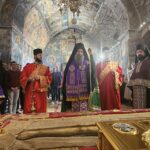 Patrijarh Porfirije služio večernje bogosluženje u Pećkoj Patrijaršiji