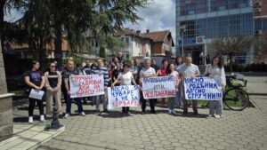 Učesnici protesta u Gračanici najavili odlazak u Beograd zbog spornih konkursa u zdravstvu